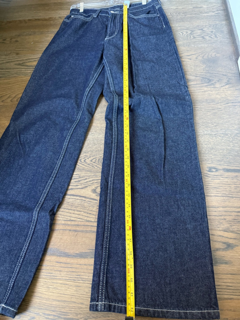 NWOT H&M high rise wide leg jeans in a dark wash color way. Size 8. - Picture 6 of 6